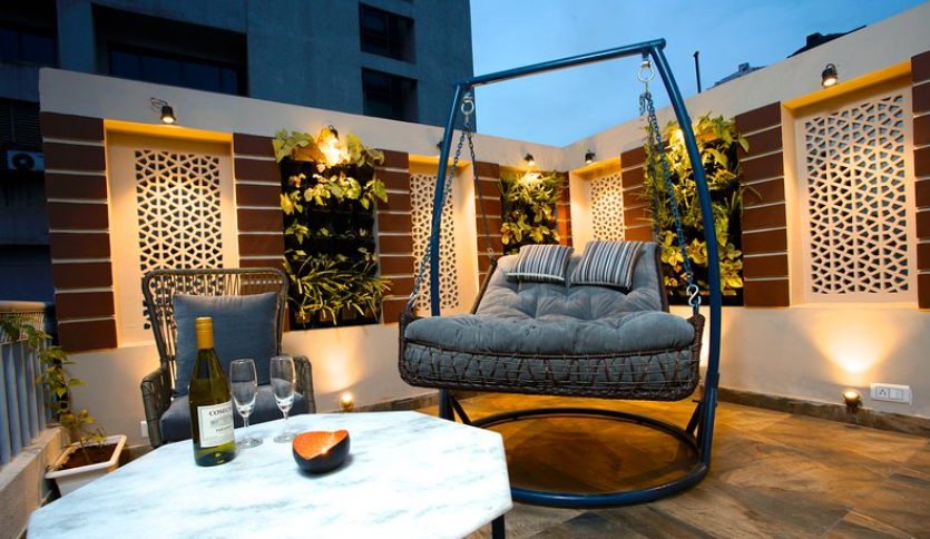 Posh Penthouse with Quaint patio & Cushy Double swing-Raja Park-Jaipur