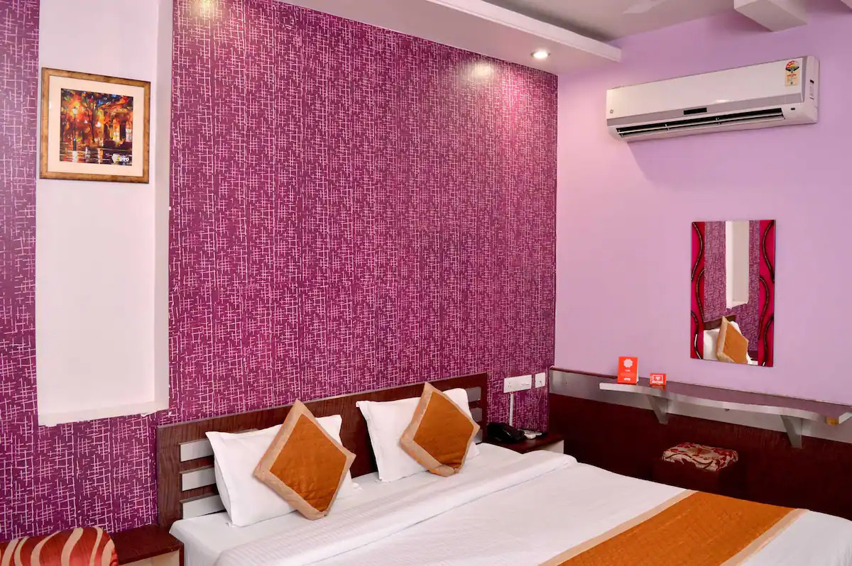 Spacious Deluxe Rooms CP for Comfort Stay--Delhi